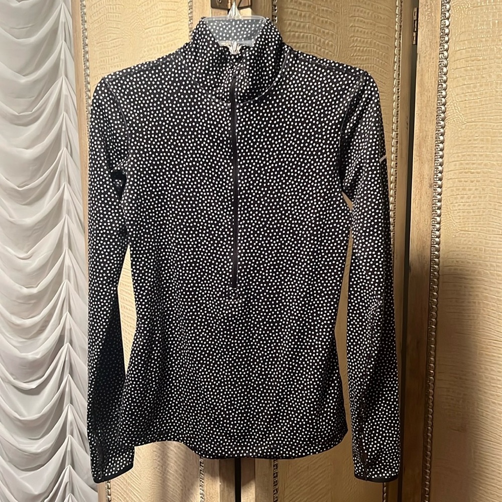Women’s Nike dry fit three-quarter zip black polkadot